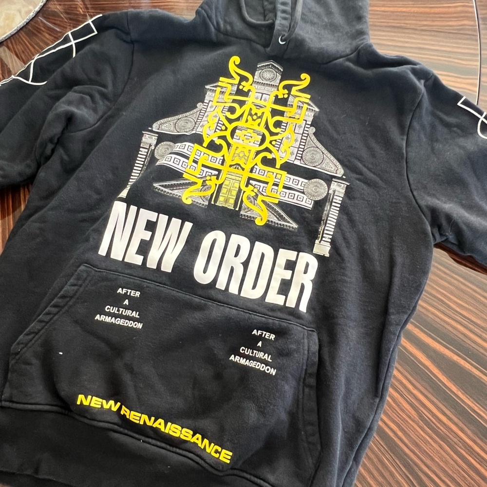 Men’s Marcelo burlon hoodie size xs